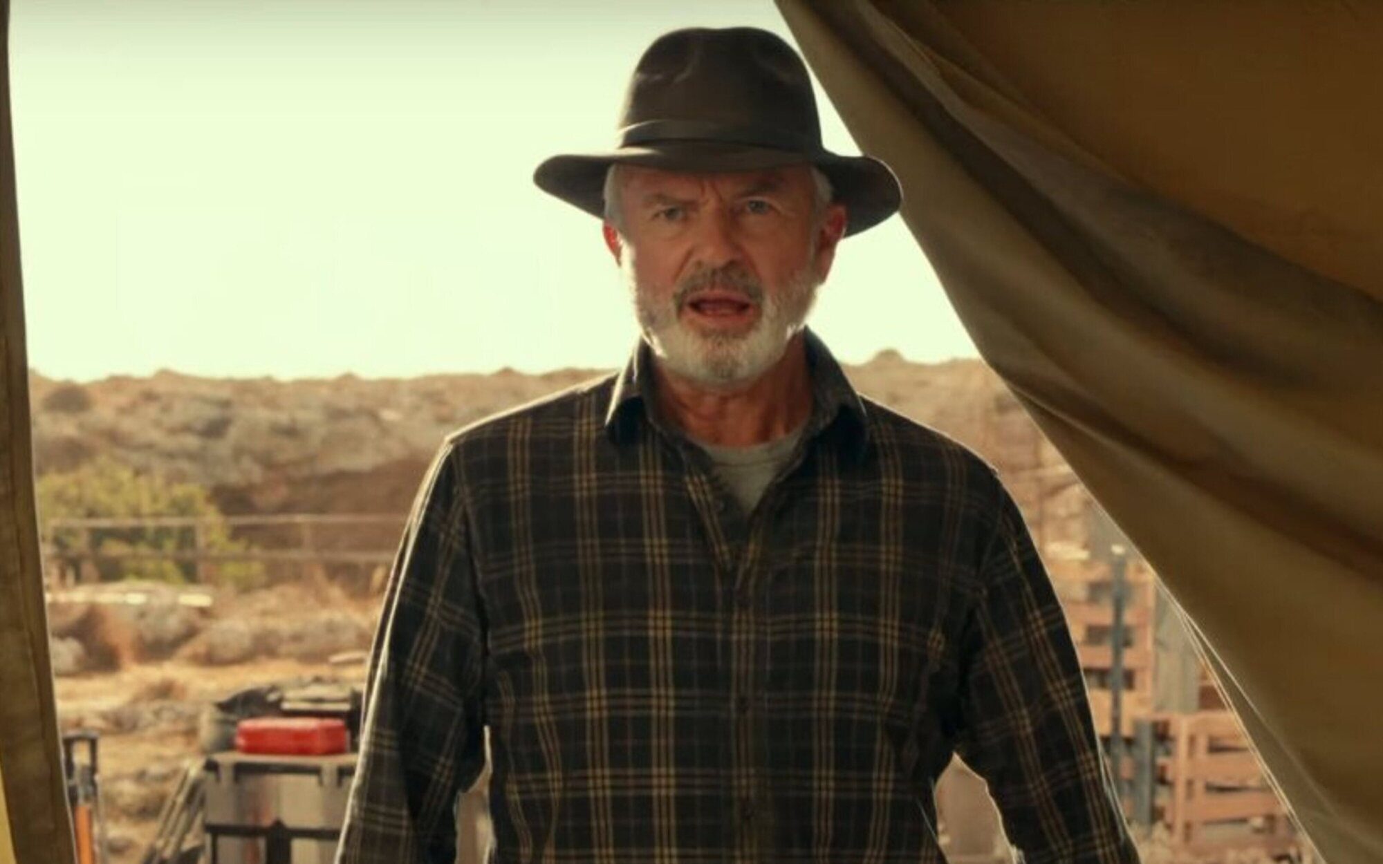 Sam Neill no se conforma con los dinosaurios y se suma a la nueva entrega de ‘Godzilla y Kong’