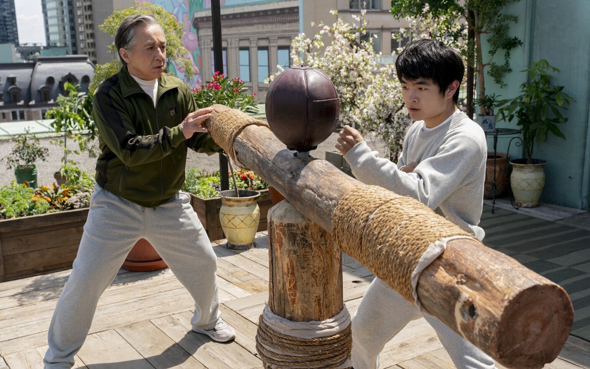 El director de ‘Karate Kid: Legends’ compara la película con un clásico de Jackie Chan