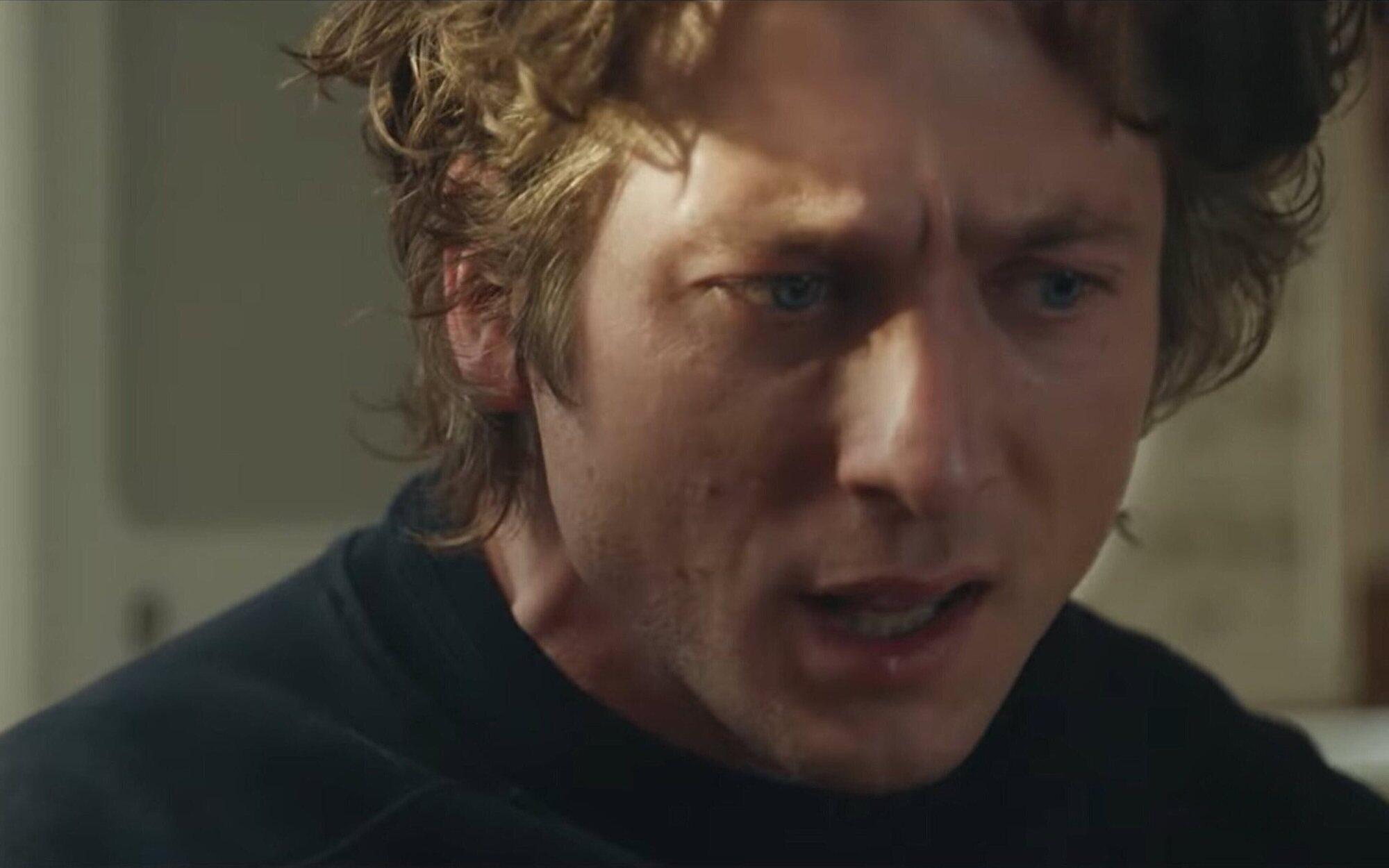 Jeremy Allen White enfrenta un nuevo desafío en el tráiler inicial de la cuarta temporada de ‘The Bear’