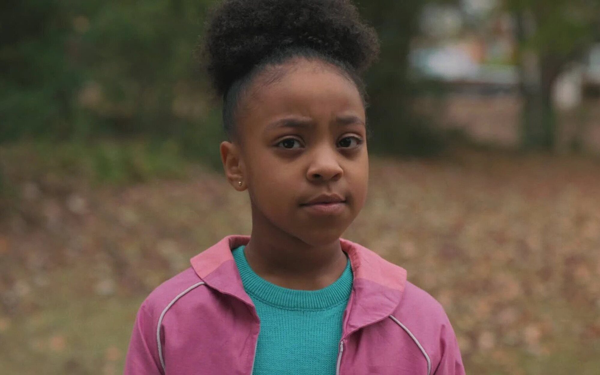 El impacto transformador de Priah Ferguson, la actriz de ‘Stranger Things’, al graduarse en la universidad