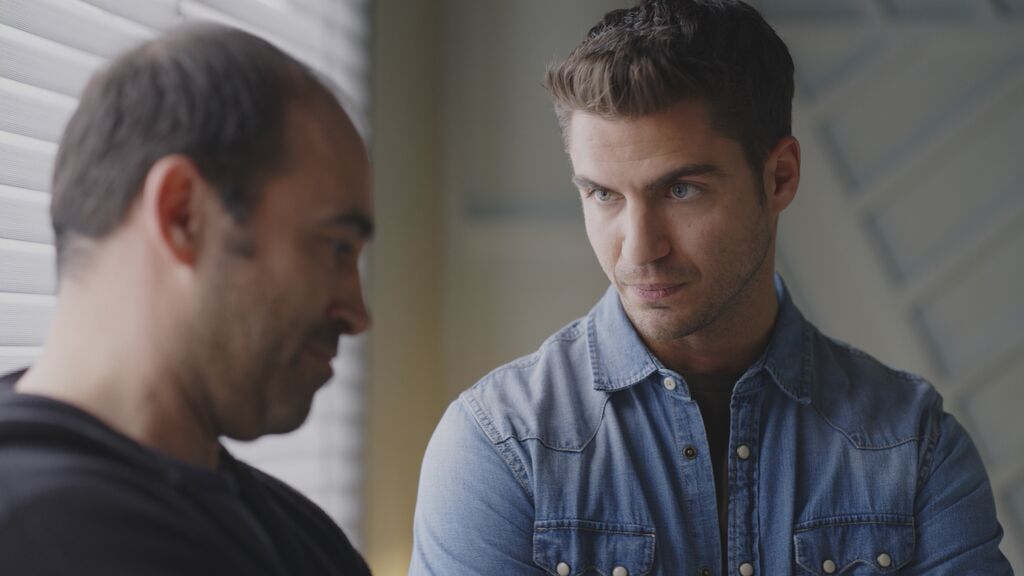 Rodrigo y Sebas tratan de esclarecer la desaparición de un representante de joyería, en ‘Desaparecidos. La serie’