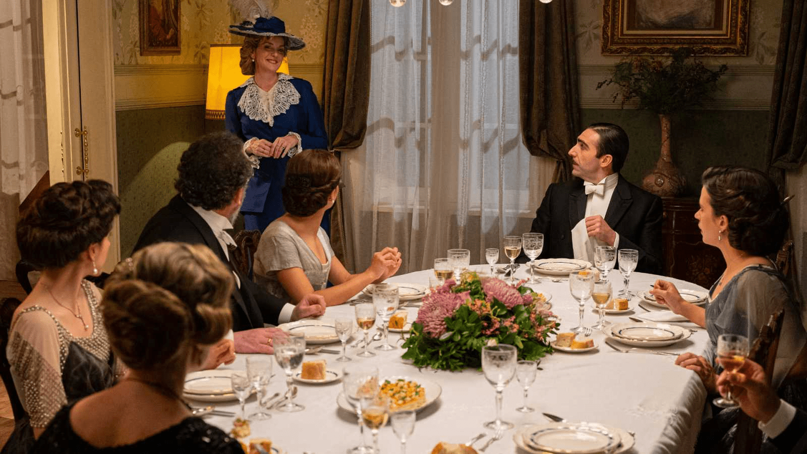 Avance semanal de La Promesa de la semana del 10 al 14 de julio: Manuel y Jimena enfrentan obstáculos en su relación