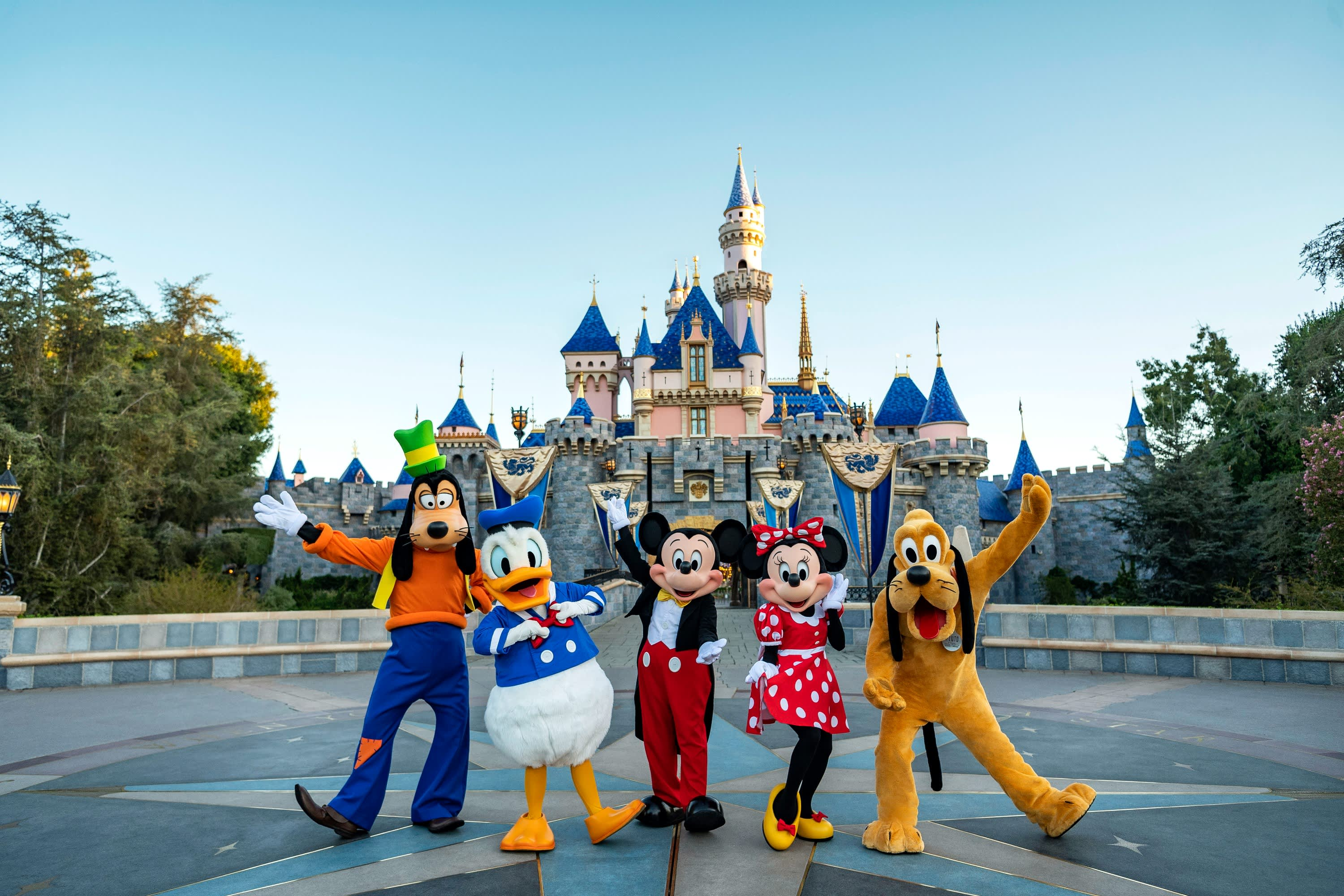 Las curiosidades más interesantes de Disneyland que demuestran por qué es el mejor parque temático del mundo