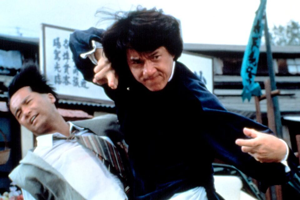 Los combates de Jackie Chan lucían espectaculares gracias a la técnica de los cables