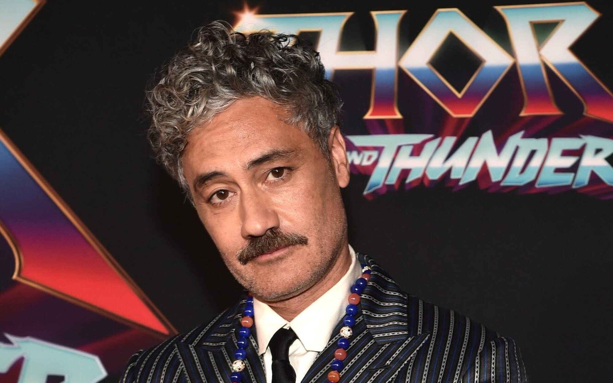 El guionista de la próxima película de ‘Star Wars’ de Taika Waititi está nominado dos veces al Oscar