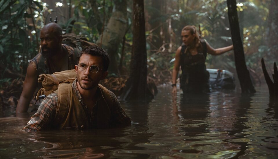 Los peligros acechan en 'Jurassic World: El renacer'