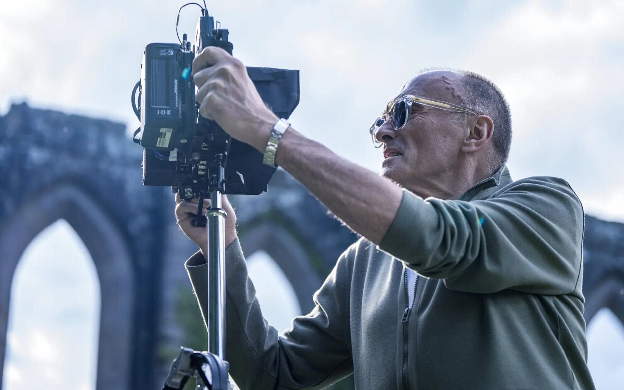 Danny Boyle dirigirá el biopic de Rupert Murdoch con Guy Pearce como el magnate mediático en Ink