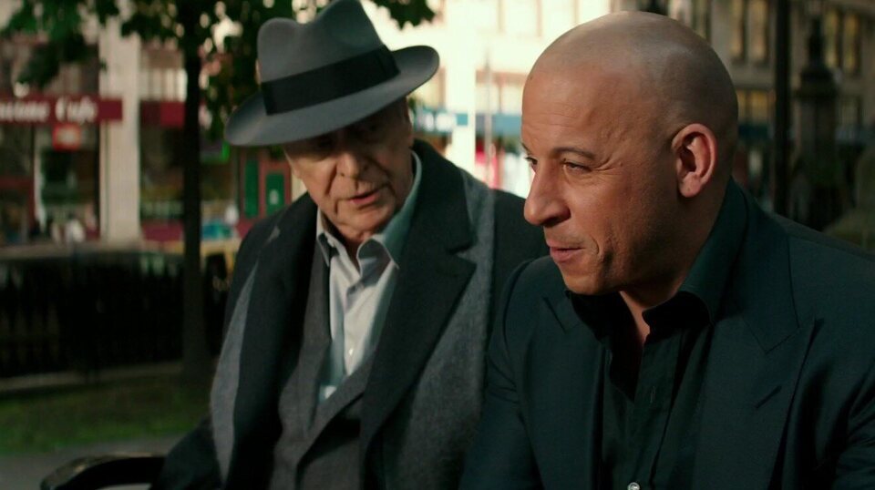 Michael Caine y Vin Diesel en 'El último cazador de brujas'