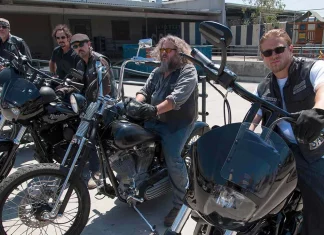 FX prepara ‘Legends’, el spin-off de ‘Sons of Anarchy’ en el que Charlie Hunnam y parte del reparto original se interpretan a sí mismos Legends